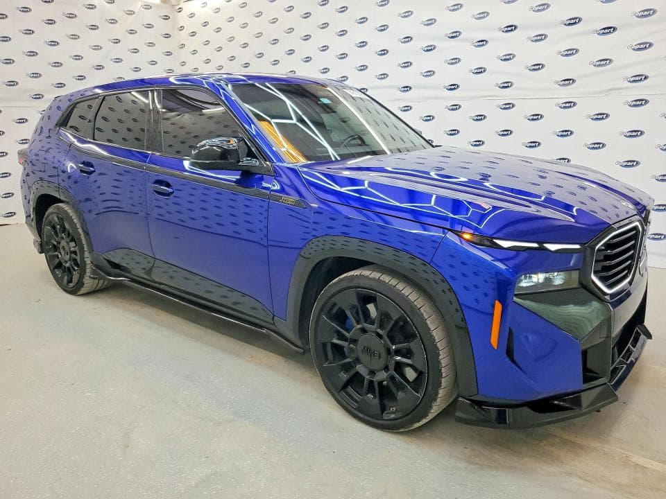 2023 BMW XM
