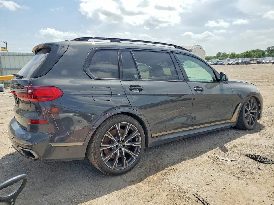 2021 BMW X7 M50I