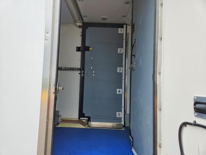2023 FORD E350 REFRIGERATED BOX TRUCK