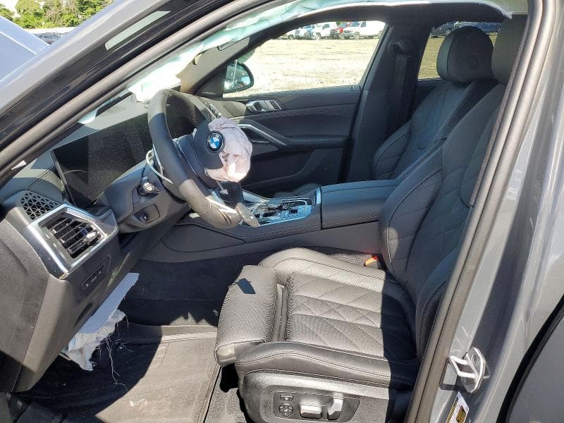 2026 BMW X6 XDRIVE40I