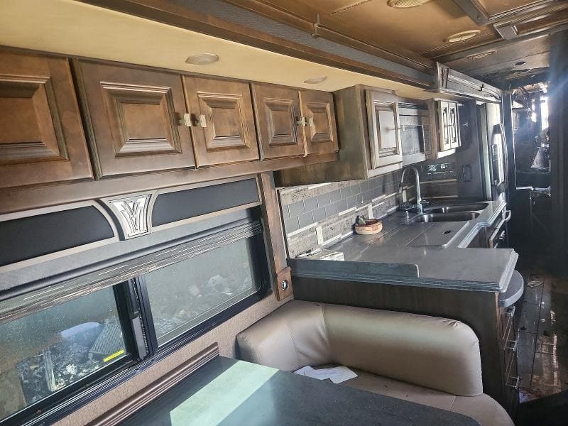 2017 FREIGHTLINER CHASSIS XC