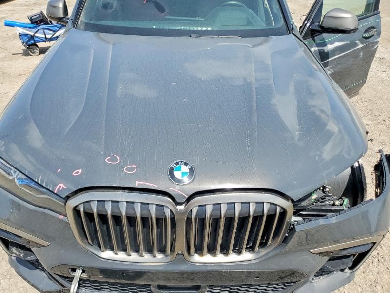 2021 BMW X7 M50I