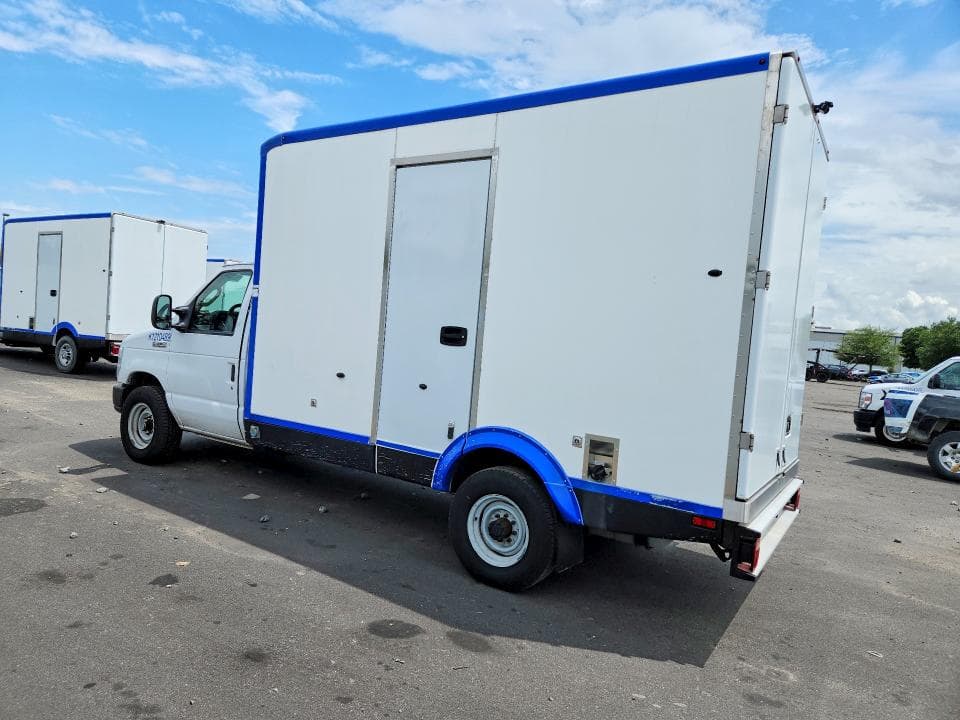 2023 FORD E350 REFRIGERATED BOX TRUCK