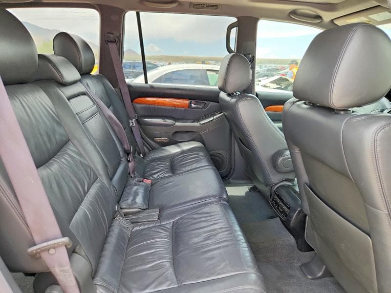 2004 LEXUS GX 470