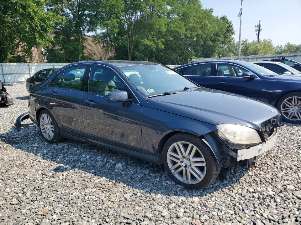 2011 MERCEDES-BENZ C 300 4MATIC