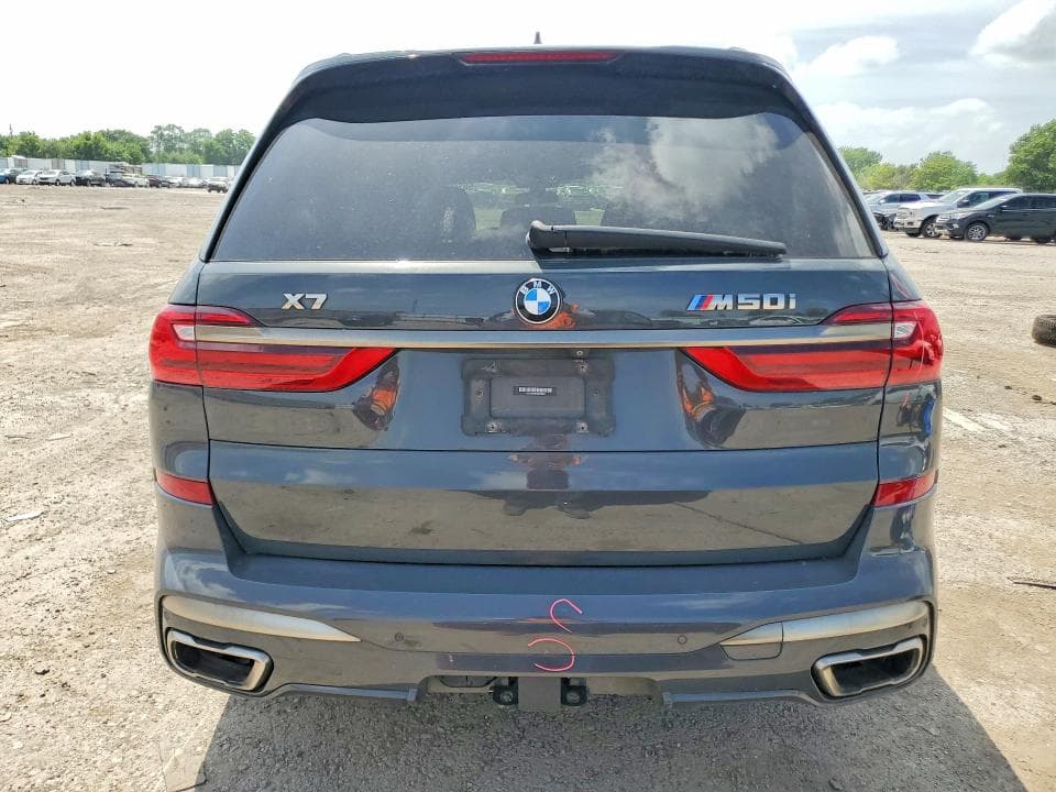 2021 BMW X7 M50I