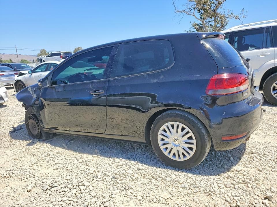 2013 VOLKSWAGEN GOLF