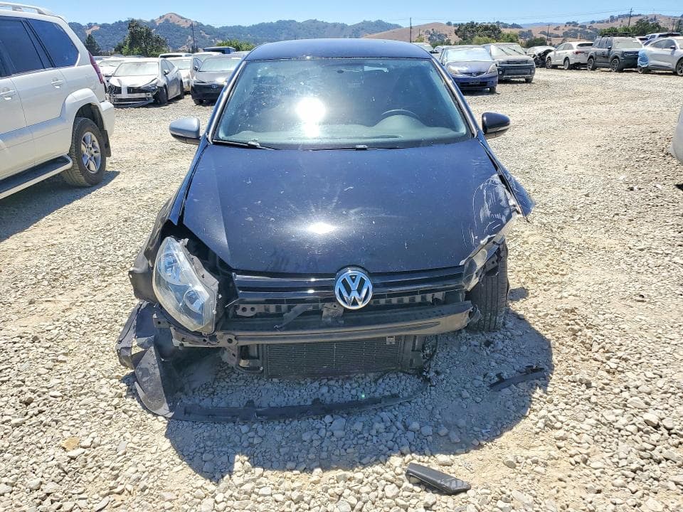 2013 VOLKSWAGEN GOLF