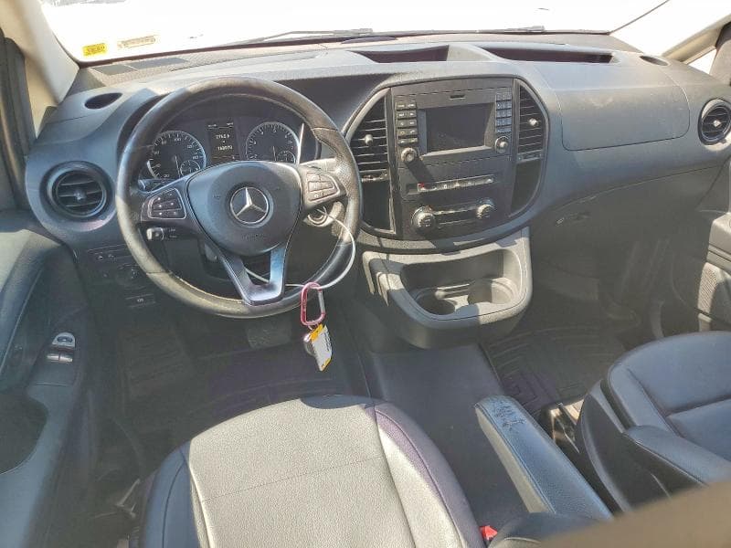 2019 MERCEDES-BENZ METRIS