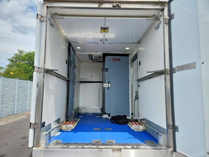 2023 FORD E350 REFRIGERATED BOX TRUCK