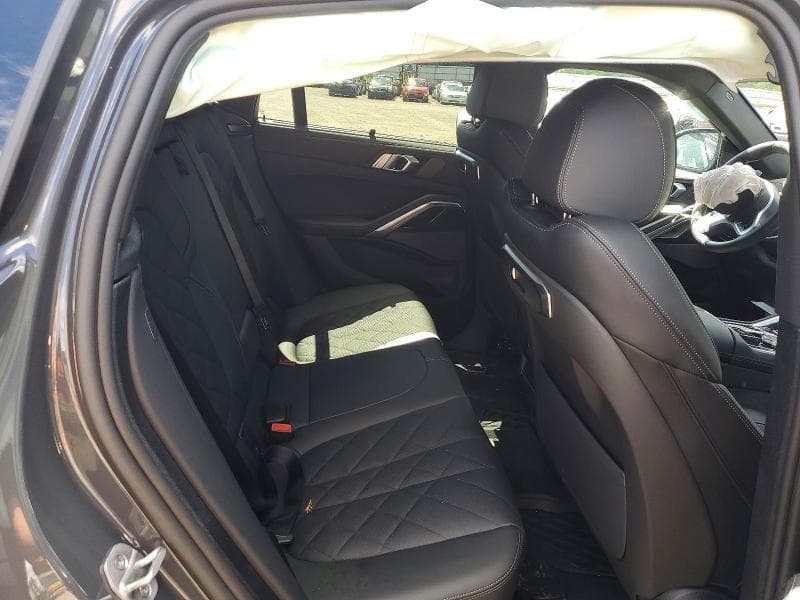 2026 BMW X6 XDRIVE40I