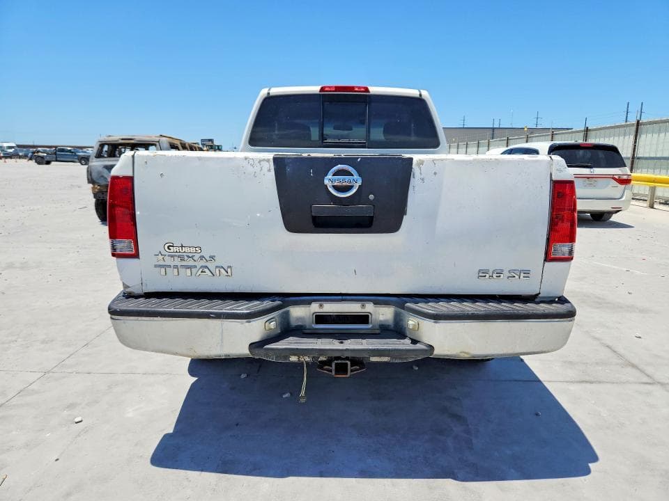 2005 NISSAN TITAN XE