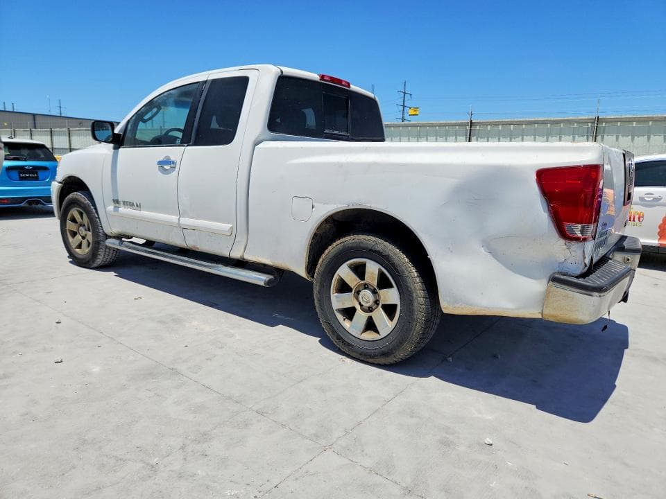 2005 NISSAN TITAN XE