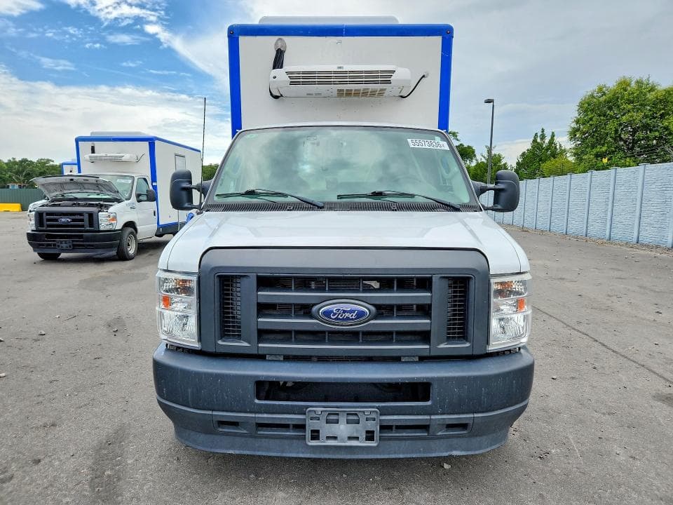 2023 FORD E350 REFRIGERATED BOX TRUCK