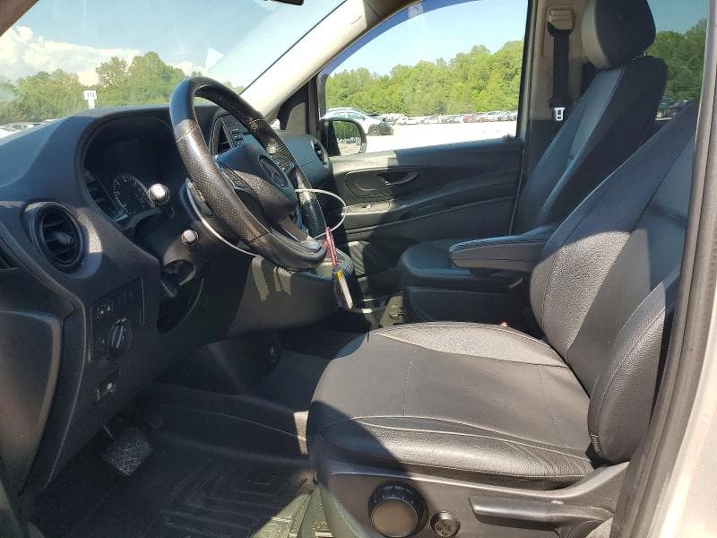 2019 MERCEDES-BENZ METRIS