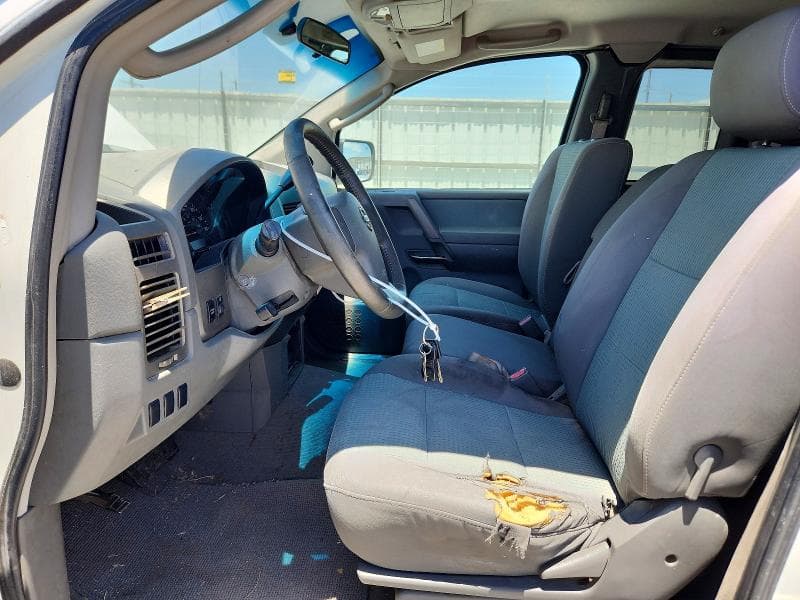 2005 NISSAN TITAN XE