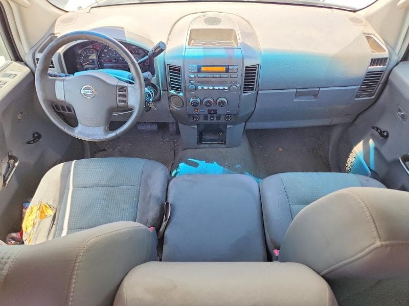 2005 NISSAN TITAN XE