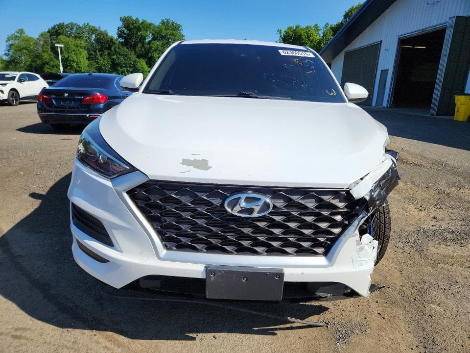 2020 HYUNDAI TUCSON SE