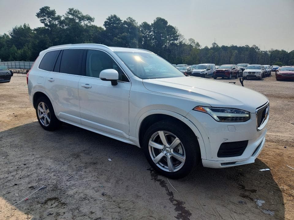 2022 VOLVO XC90 T5 MOMENTUM
