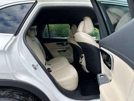 2024 MERCEDES-BENZ GLC 300