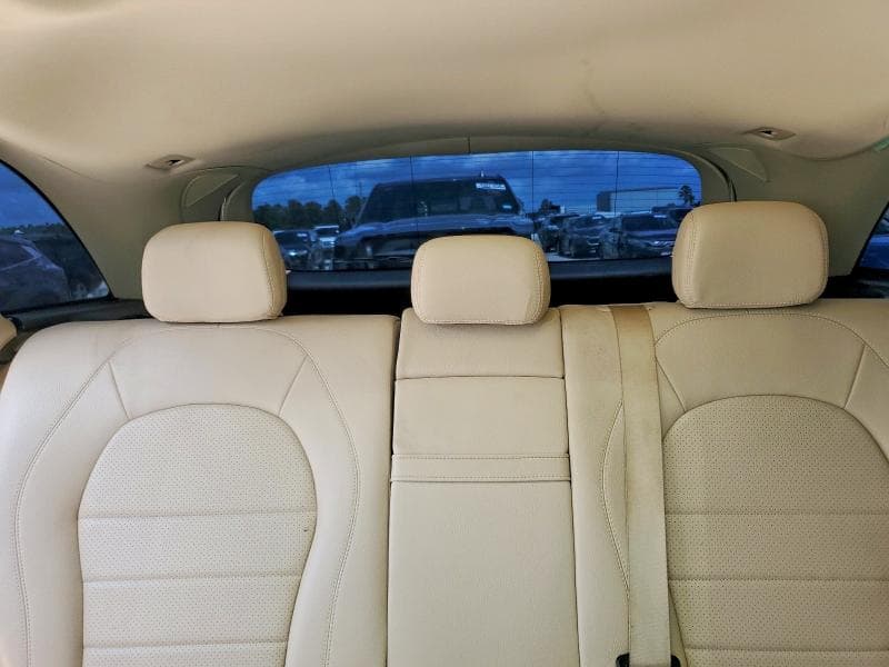 2022 MERCEDES-BENZ GLC 300