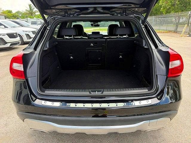 2018 MERCEDES-BENZ GLA 250