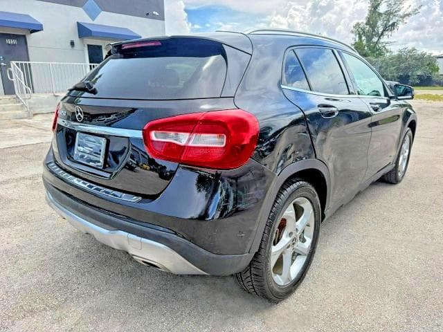 2018 MERCEDES-BENZ GLA 250