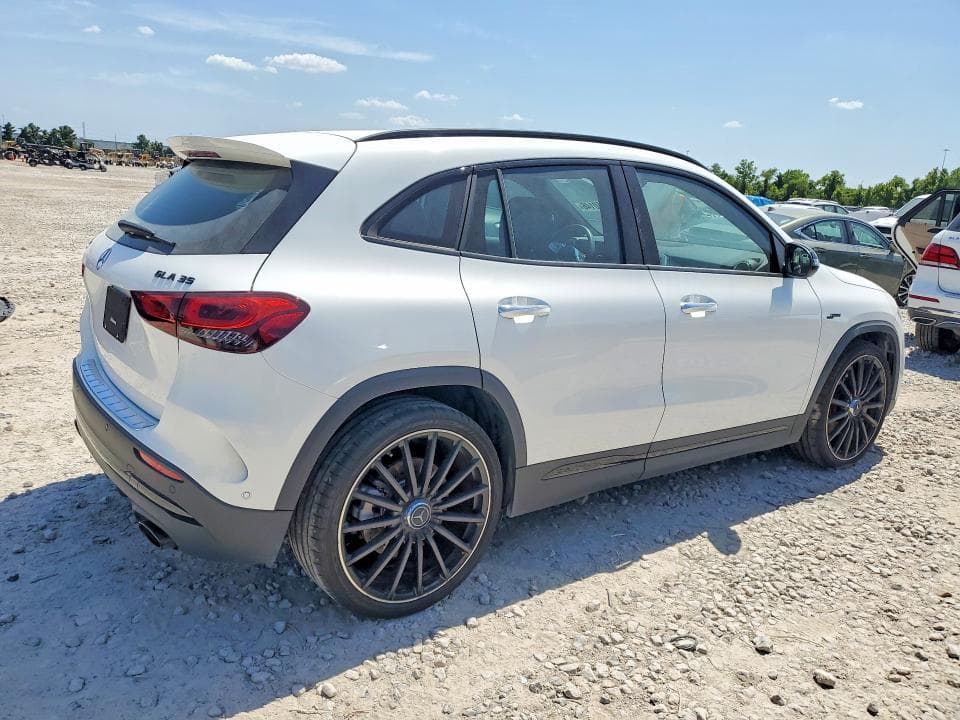 2023 MERCEDES-BENZ GLA 35 AMG