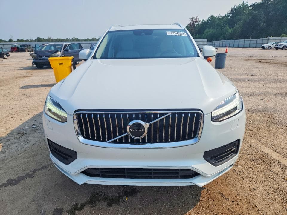 2022 VOLVO XC90 T5 MOMENTUM