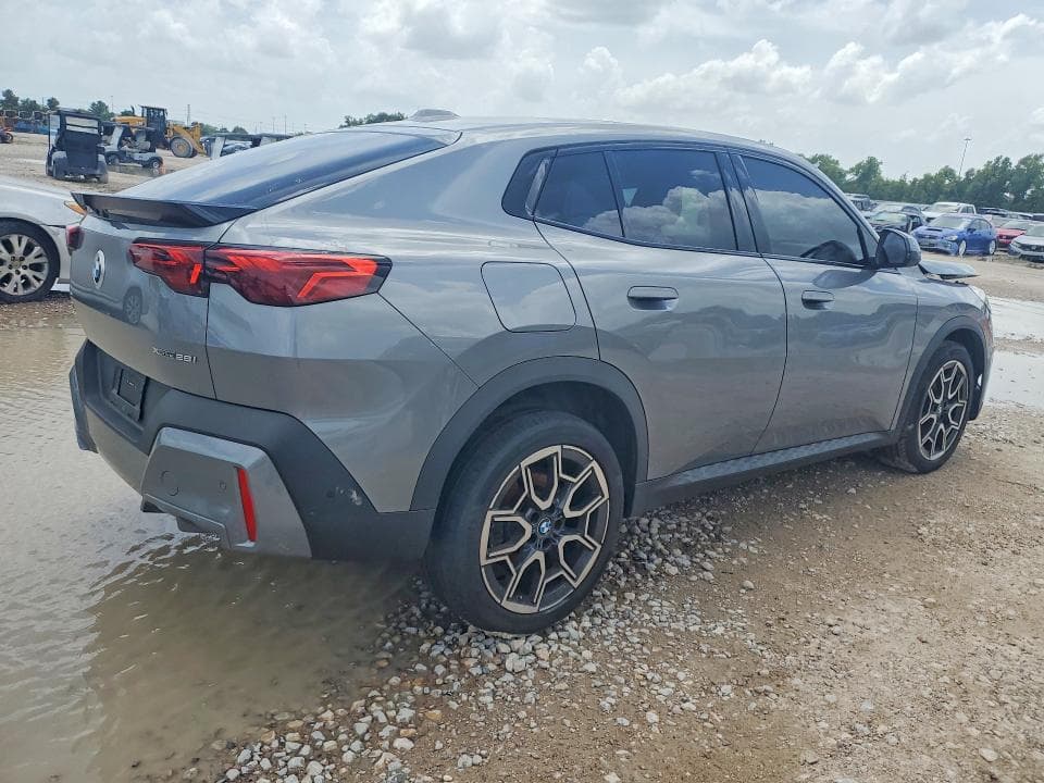 2025 BMW X2 XDRIVE28I
