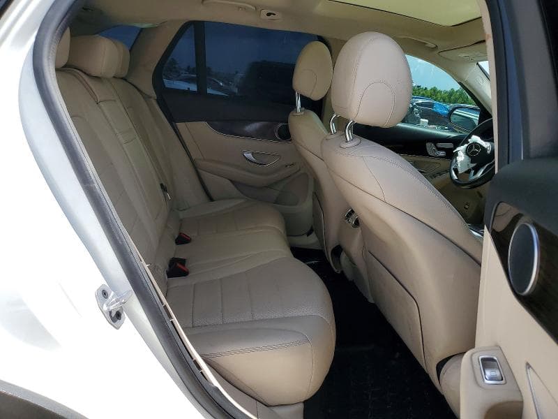 2022 MERCEDES-BENZ GLC 300