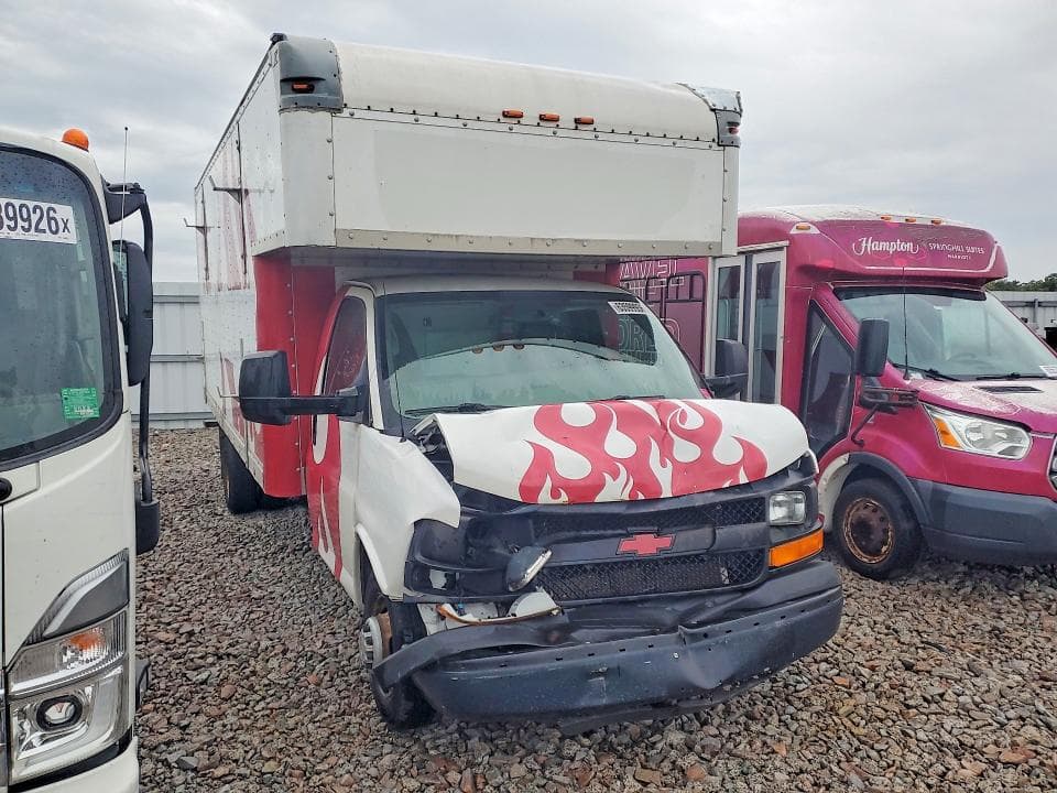 2015 CHEVROLET EXPRESS - BOX TRUCK