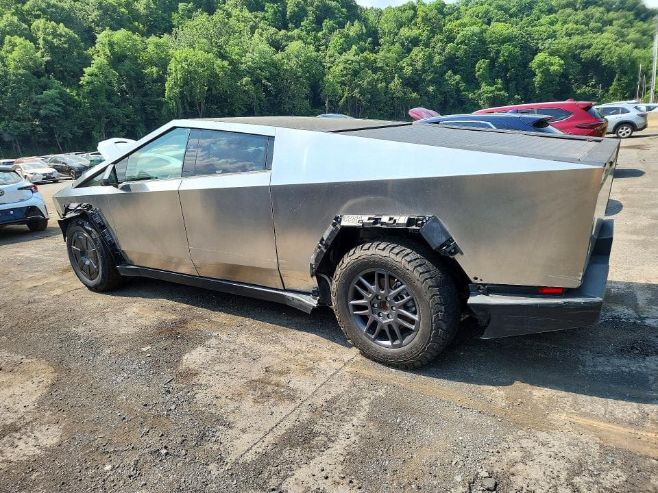 2026 TESLA CYBERTRUCK