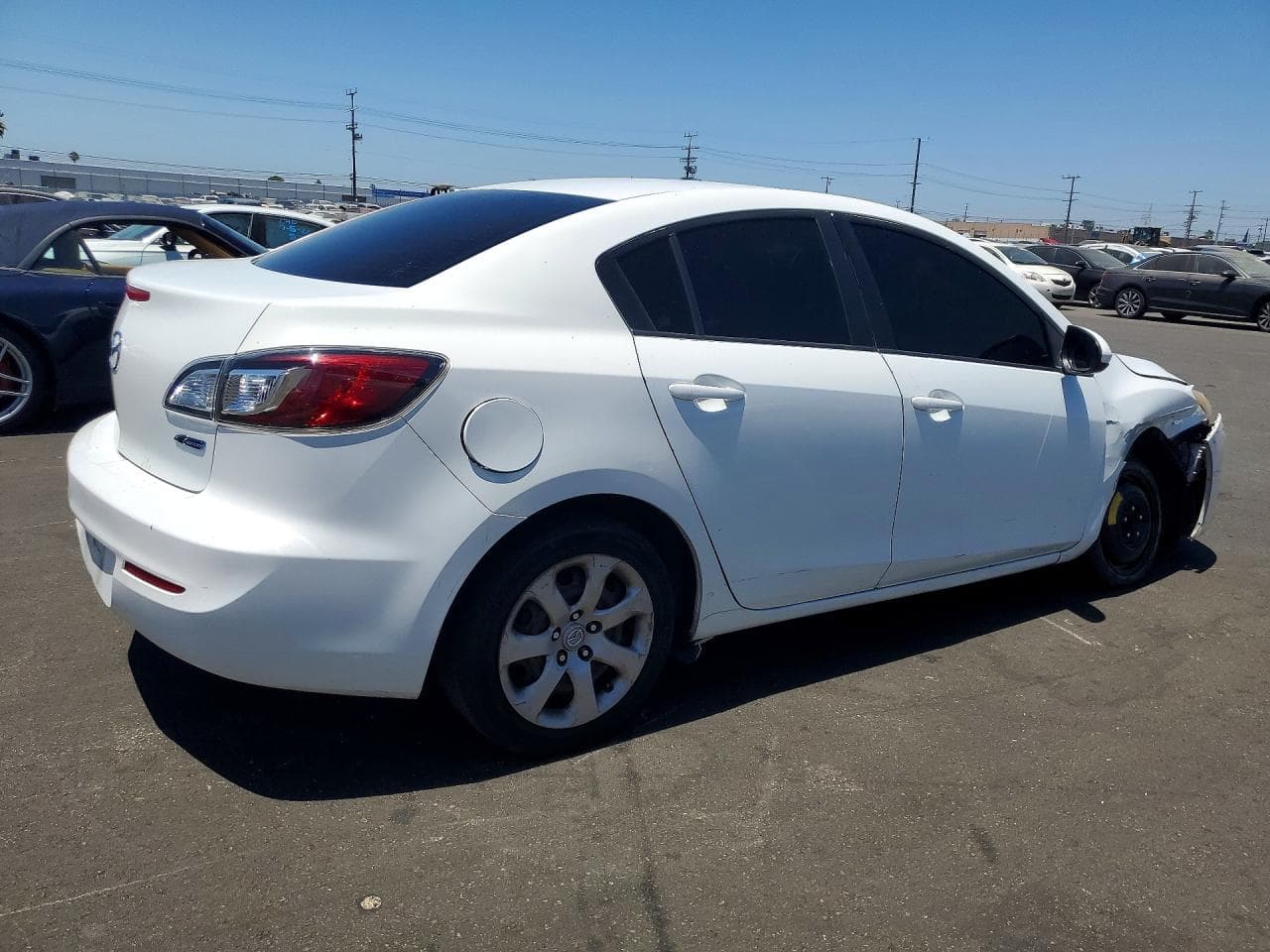 2013 Mazda 3 I