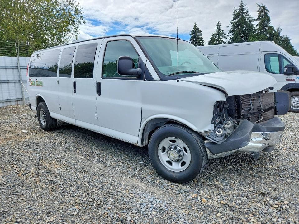 2015 CHEVROLET EXPRESS G3500 LT