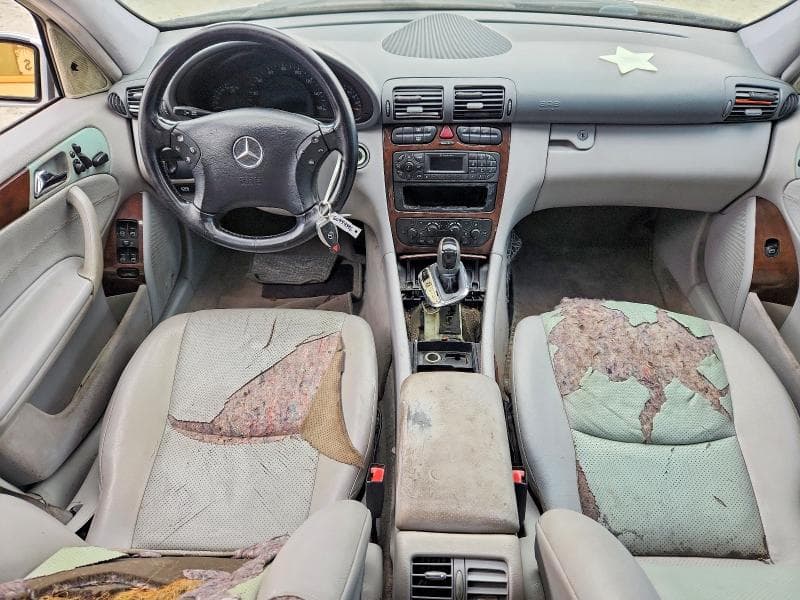 2003 MERCEDES-BENZ C 240