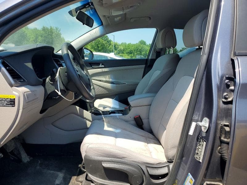 2018 HYUNDAI TUCSON SE