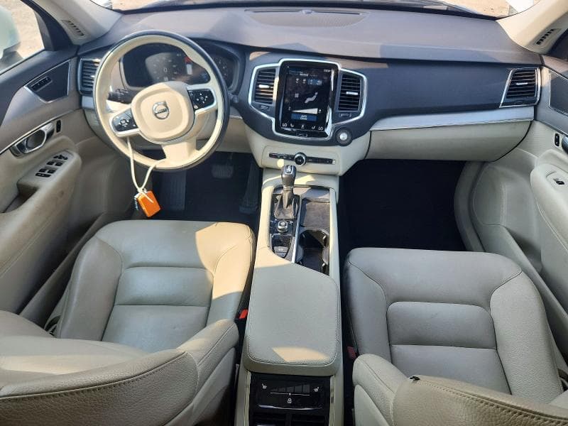 2022 VOLVO XC90 T5 MOMENTUM