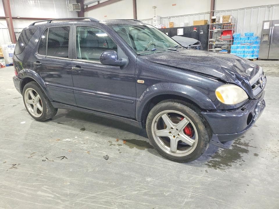 2001 MERCEDES-BENZ ML 55