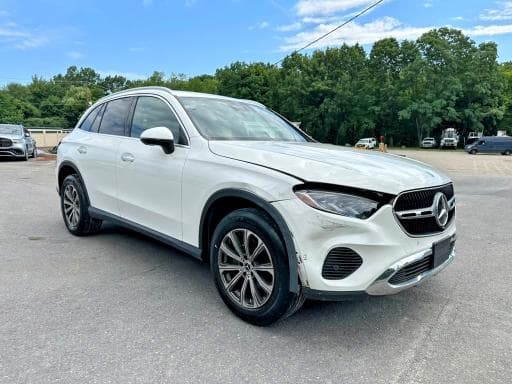 2024 MERCEDES-BENZ GLC 300