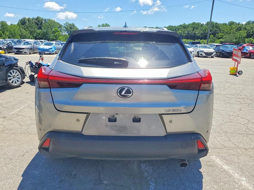 2019 LEXUS UX 200
