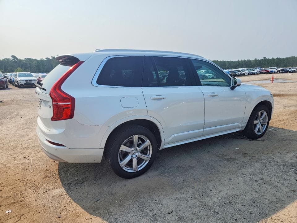 2022 VOLVO XC90 T5 MOMENTUM