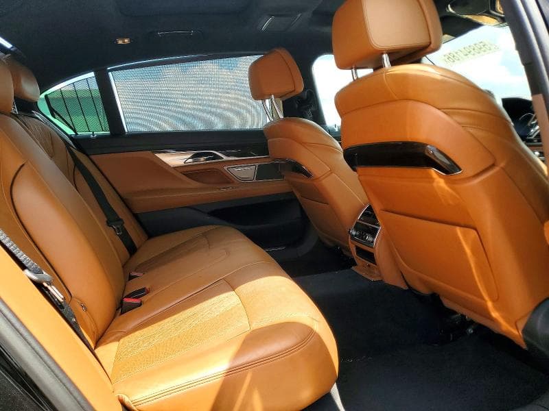 2016 BMW 740 I