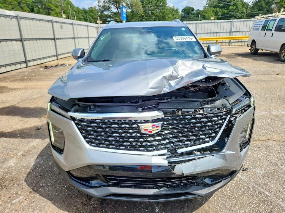 2024 CADILLAC XT4 PREMIUM LUXURY