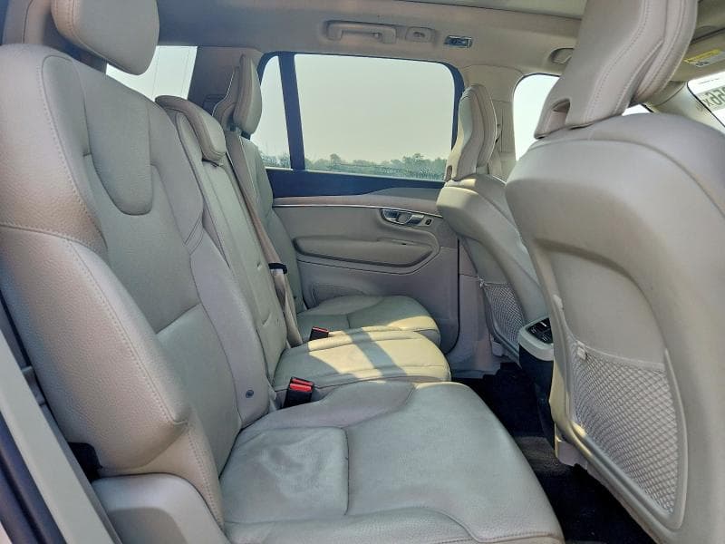 2022 VOLVO XC90 T5 MOMENTUM