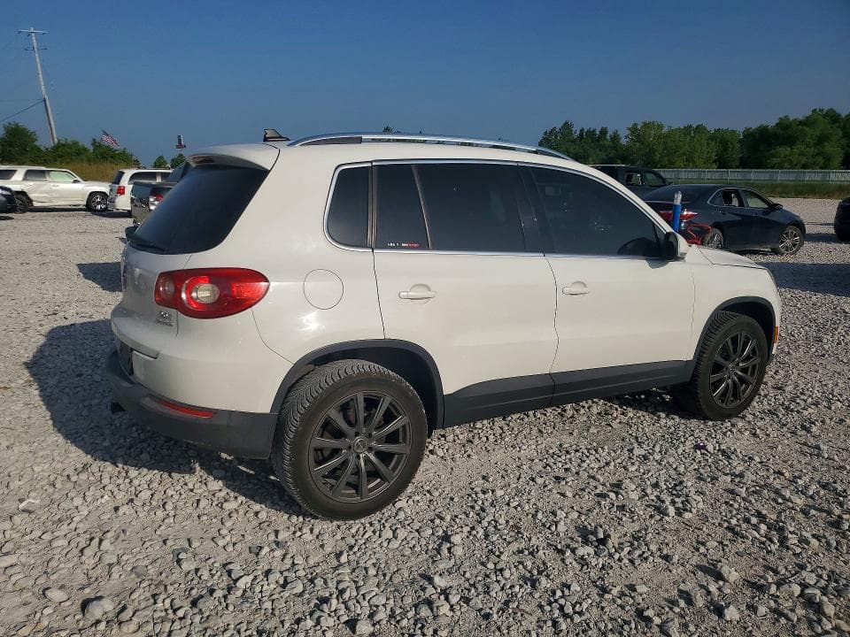 2009 VOLKSWAGEN TIGUAN S