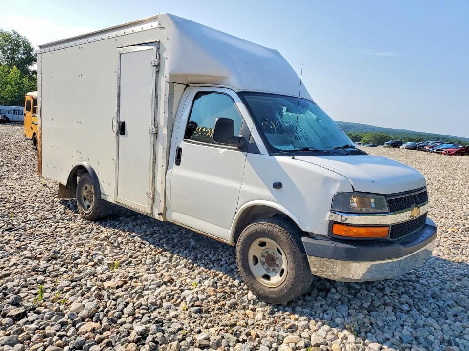 2020 CHEVROLET EXPRESS DELIVERY TRUCK