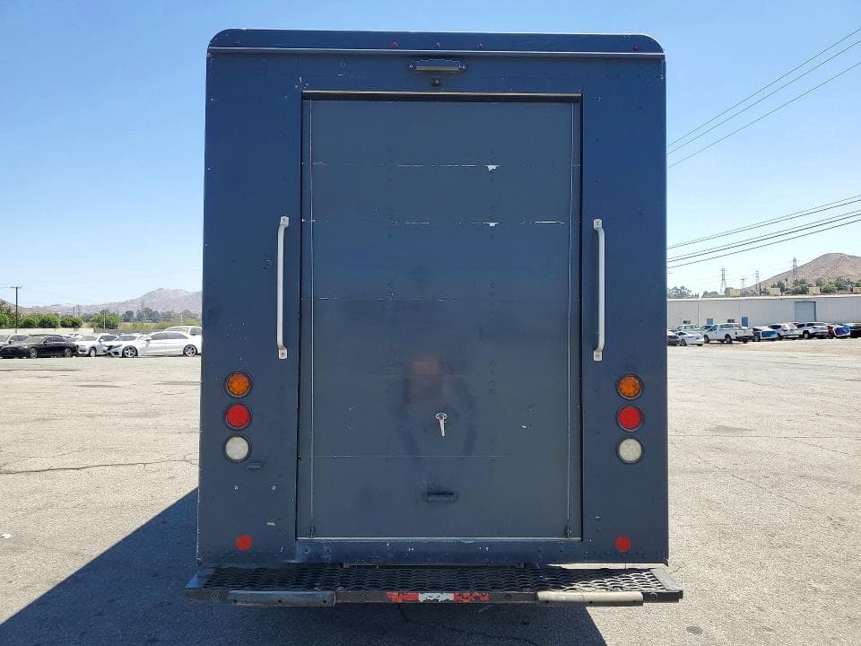 2021 FREIGHTLINER CHASSIS M LINE WALK-IN VAN