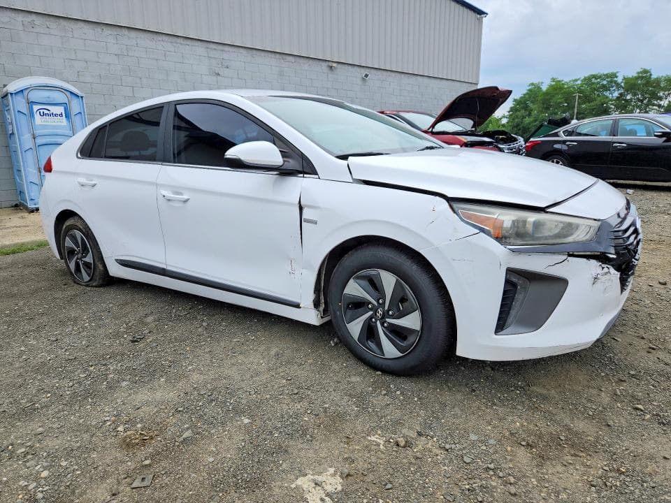 2017 HYUNDAI IONIQ SEL