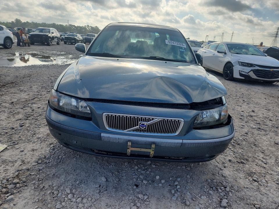 2004 VOLVO V70 FWD